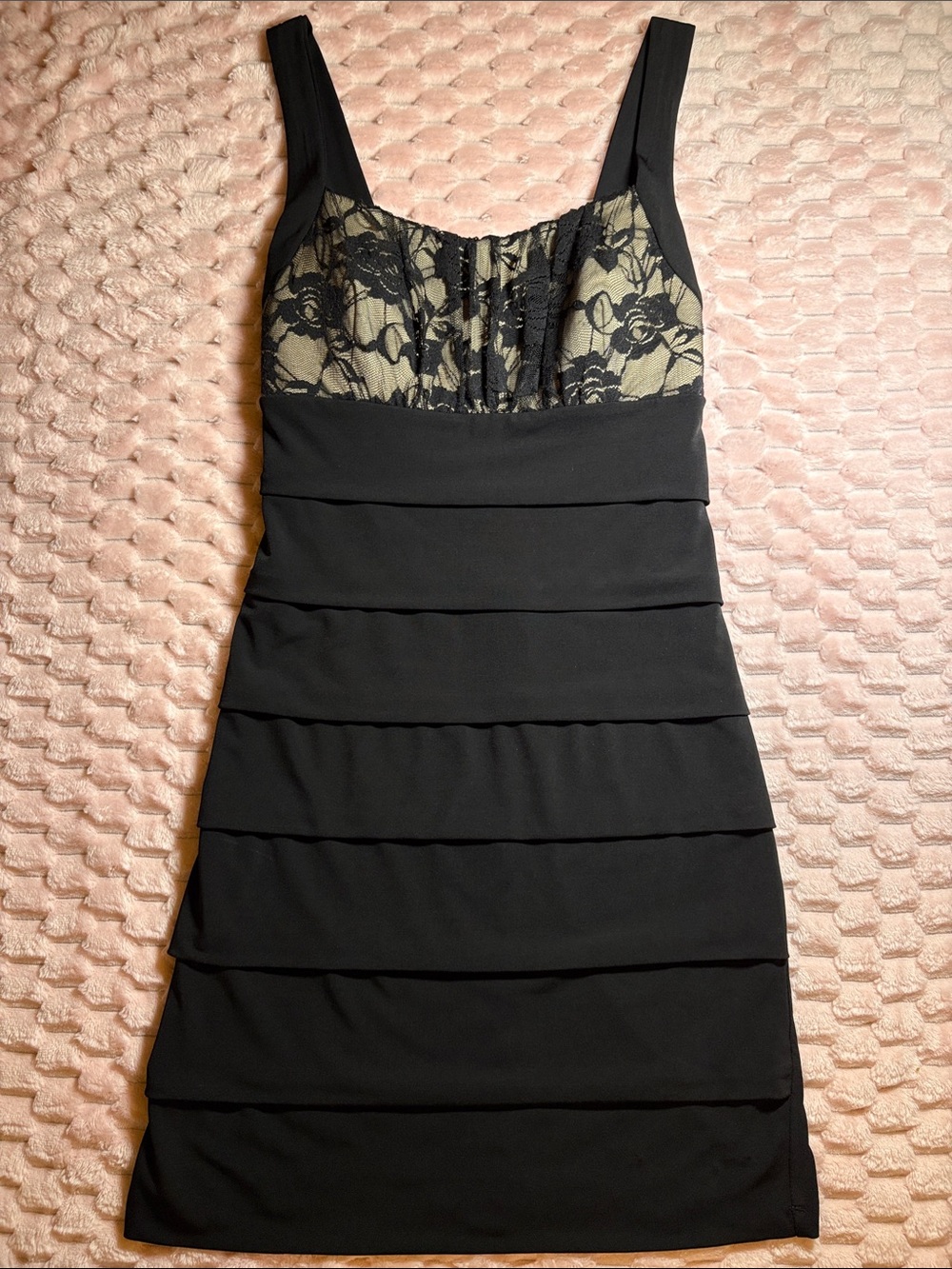 Y2K Black Lace BodyCon Style Tiered Dress 👗